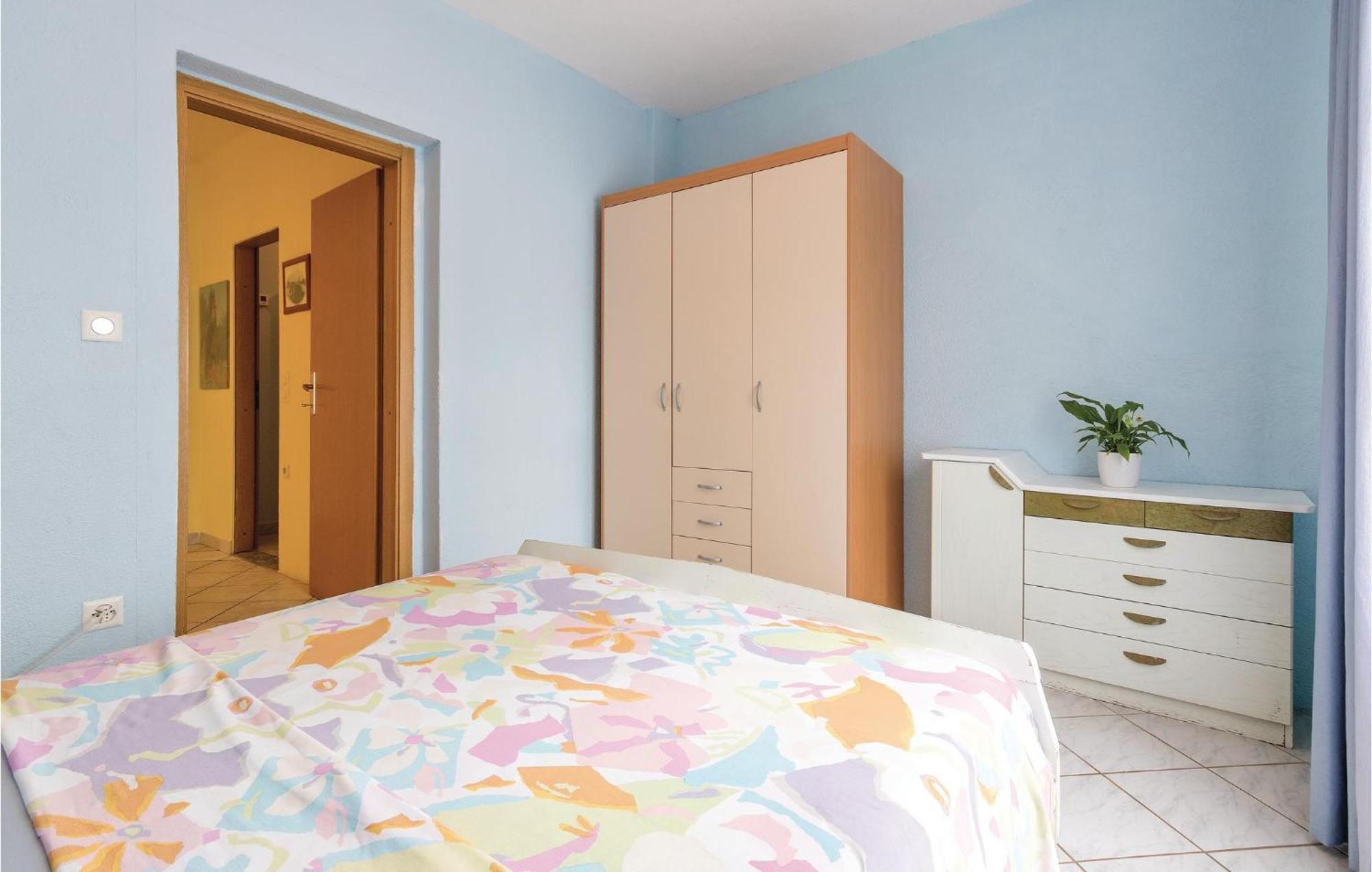4 Bedroom Beautiful Apartment In שטיניאן מראה חיצוני תמונה