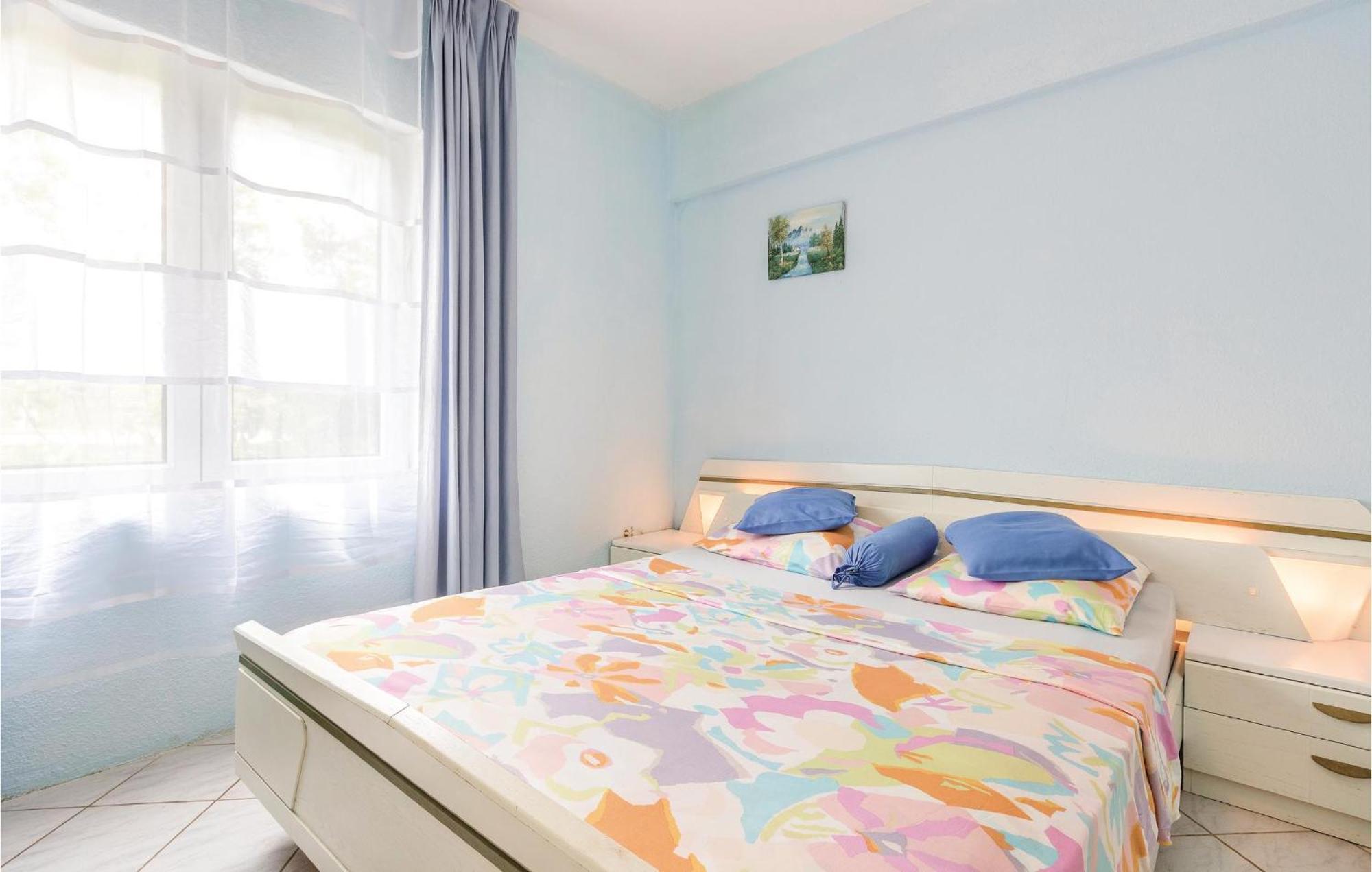 4 Bedroom Beautiful Apartment In שטיניאן מראה חיצוני תמונה